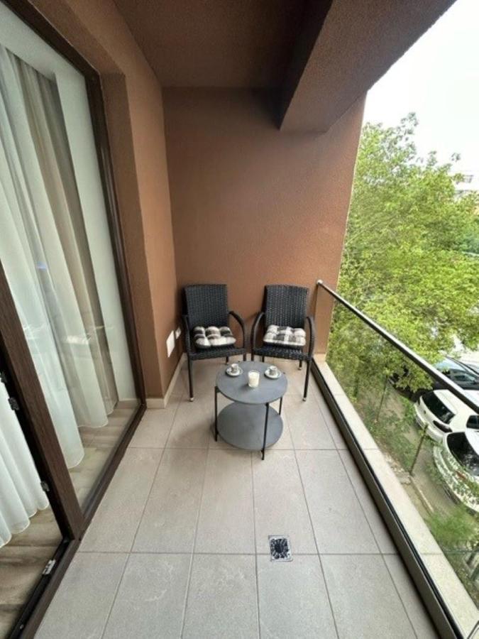 Escape Lounge Apartment Крайова Екстериор снимка