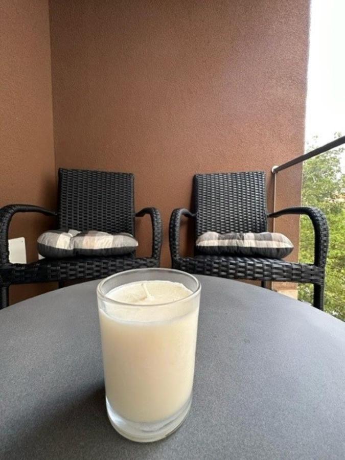 Escape Lounge Apartment Крайова Екстериор снимка