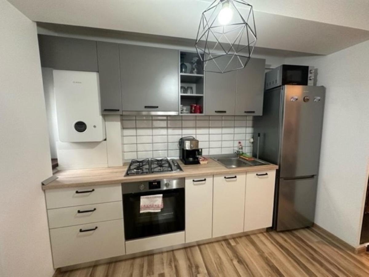 Escape Lounge Apartment Крайова Екстериор снимка