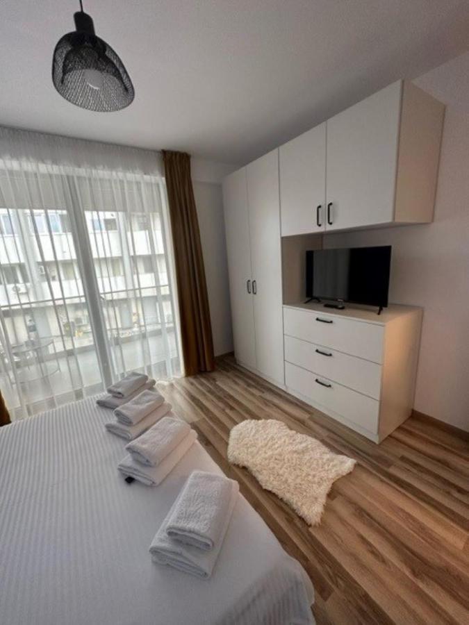 Escape Lounge Apartment Крайова Екстериор снимка