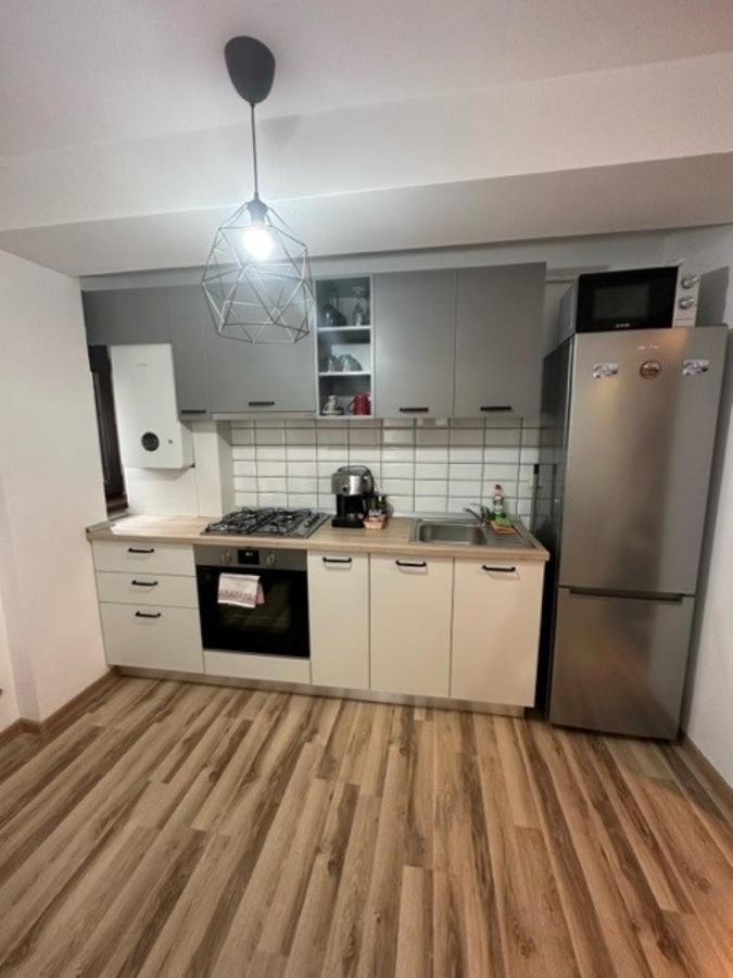 Escape Lounge Apartment Крайова Екстериор снимка