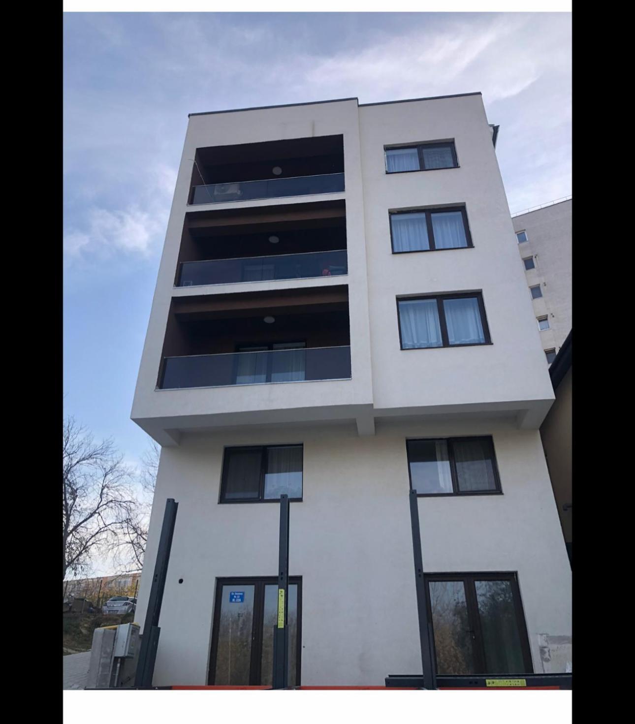 Escape Lounge Apartment Крайова Екстериор снимка